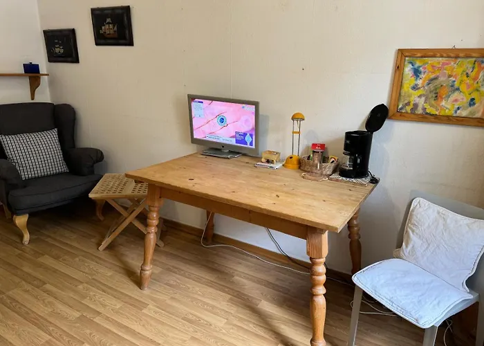 Gemuetliches Komfortables Zimmer Fuer 1 Person Im Zentrum