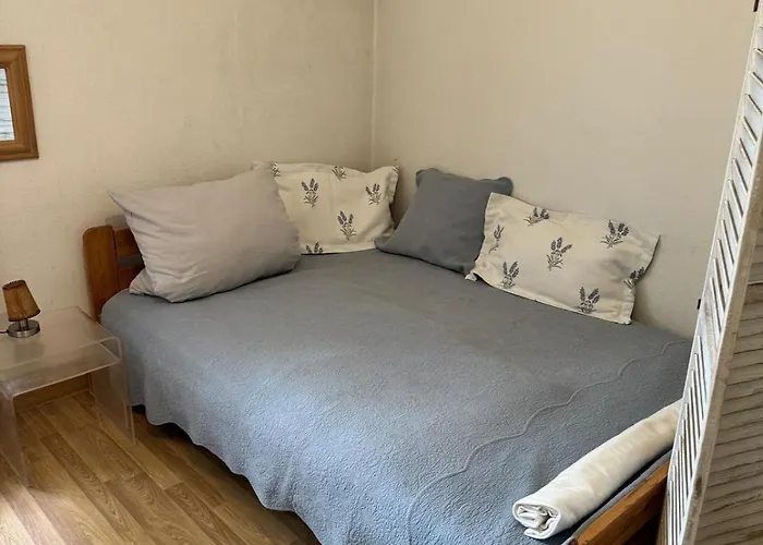 Gemuetliches Komfortables Zimmer Fuer 1 Person Im Zentrum