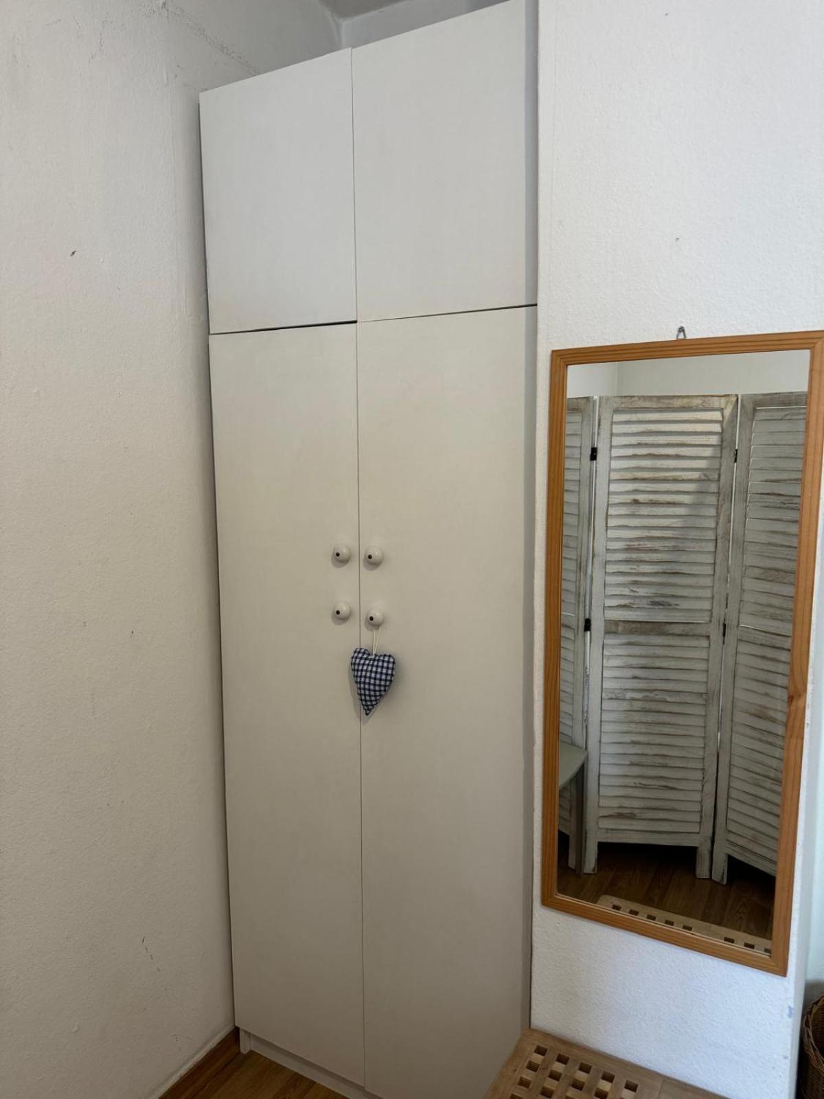 Privatunterkunft Gemütliches Komfortables Für 1 Bzw. 2 Personen Im Zentrum *